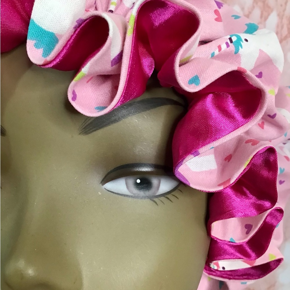 Women’s Reversible Satin Bonnet Unicorn Hearts